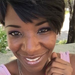 Meet your Posher, Tiara